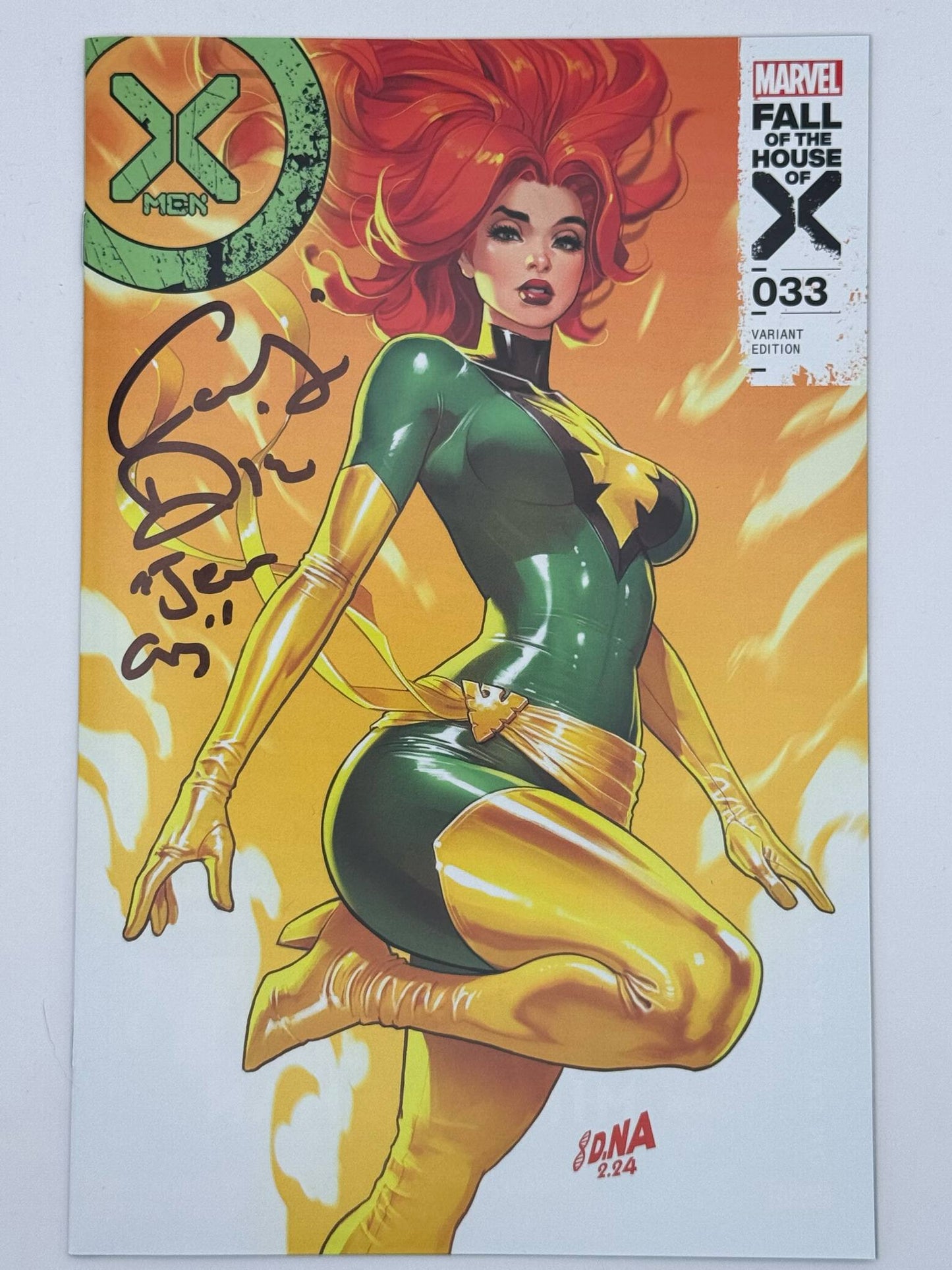 X-MEN #33 SIGNED Catherine Disher (Jean Grey) | C2E2 D. Nakayama Excl